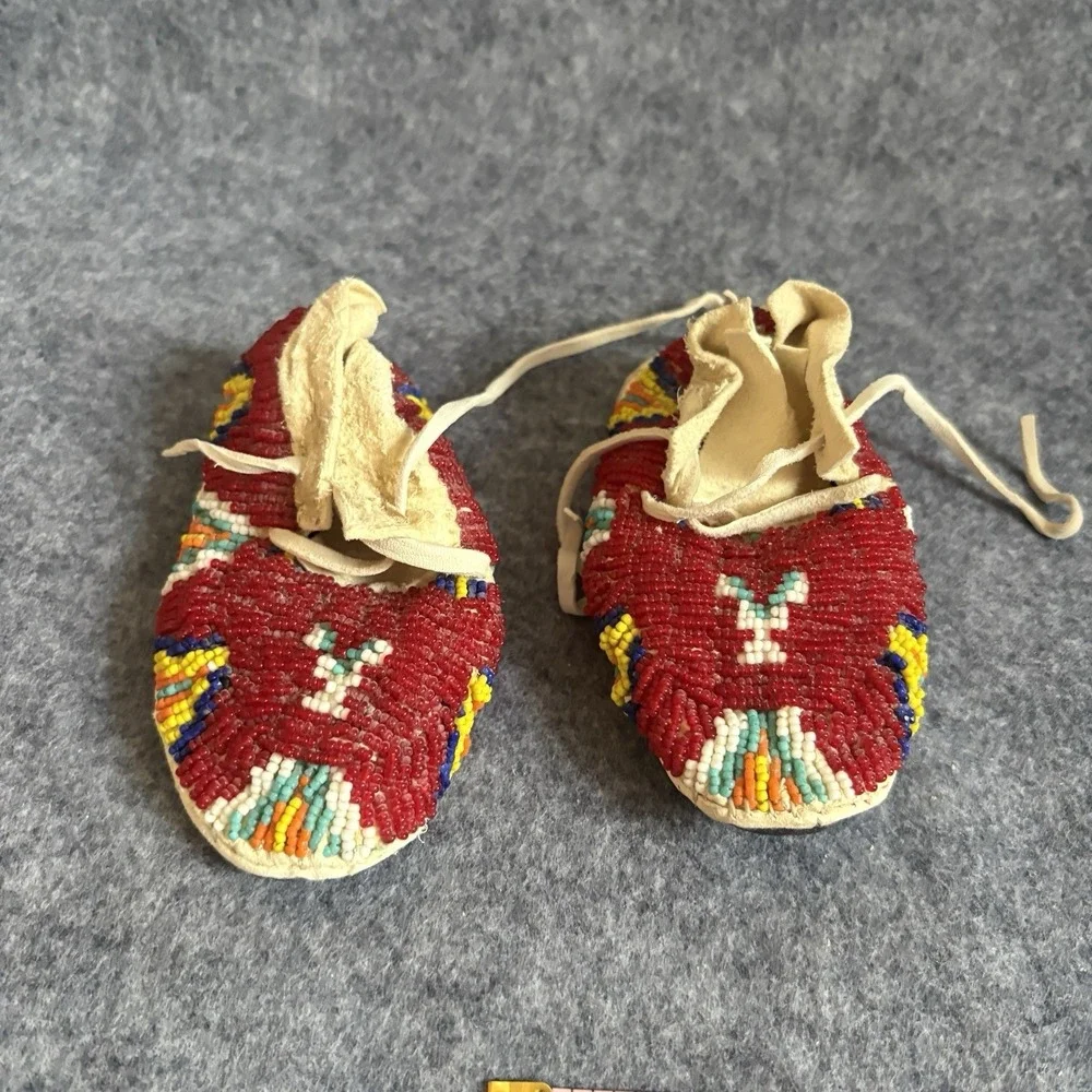 Vintage Cheyenne Moccasins Native American Infant‎ Child Size Fully Beaded Red